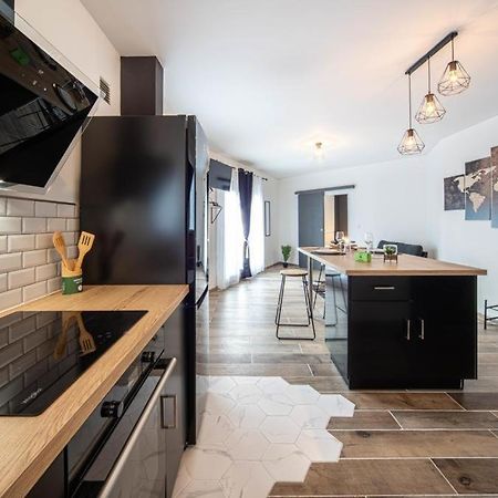 שאלון-סור-סאון Beautifulhome Appartement Avec Balcon - Centre Ville מראה חיצוני תמונה
